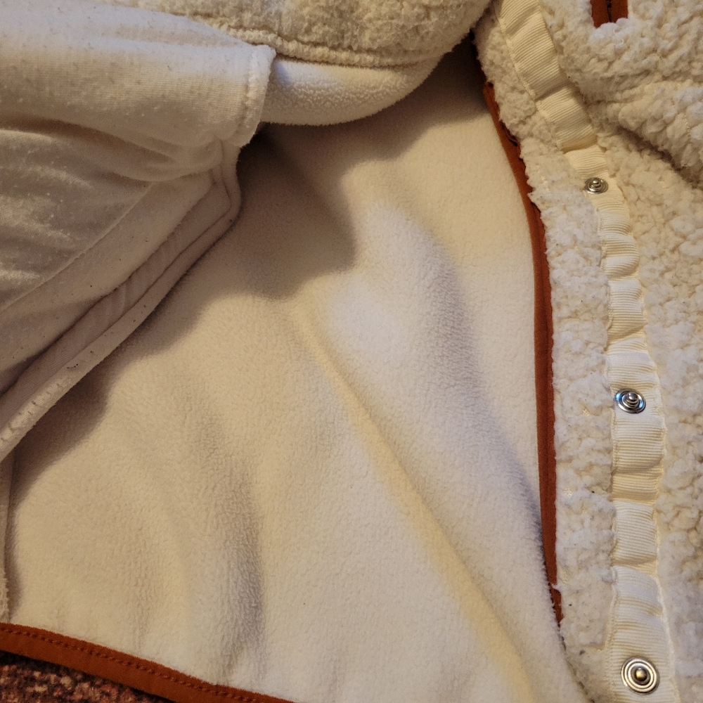 Sherpa/Fleece Style Cropped Jacket - Picture 2 of 2